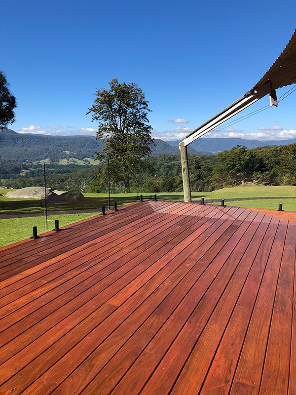 Balustrade on deck